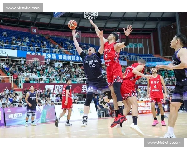 昨日篮球赛事精彩纷呈 多支劲旅上演激烈对决 赛场内外精彩不断 - 副本 (3)